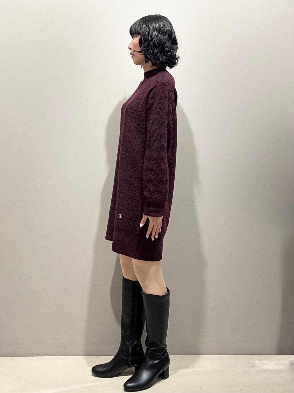 naoさんの「OPAQUE.CLIP｜ウール混ケーブルスリーブミニワンピース【洗濯機OK】」を使ったコーディネート