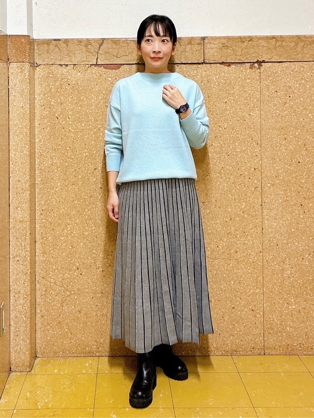 hattoriさんの「INDIVI｜【洗える／SETUP可能】ジャカードニット プリーツスカート」を使ったコーディネート