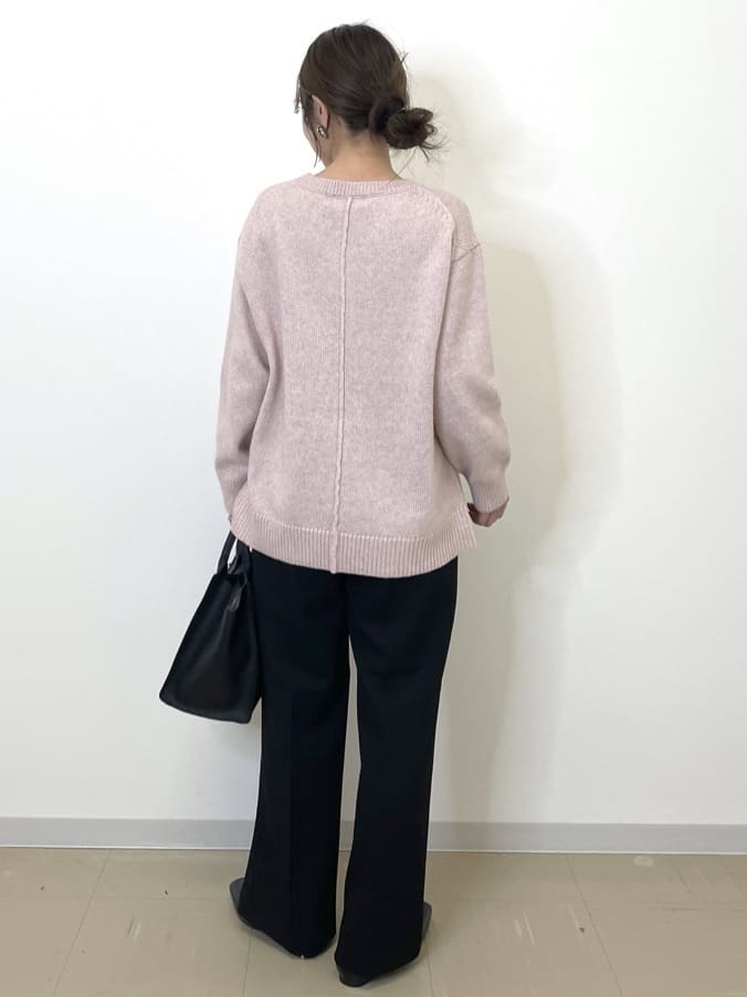 Akiさんの「OPAQUE.CLIP｜リラクシークルーネックニット【洗濯機OK】」を使ったコーディネート