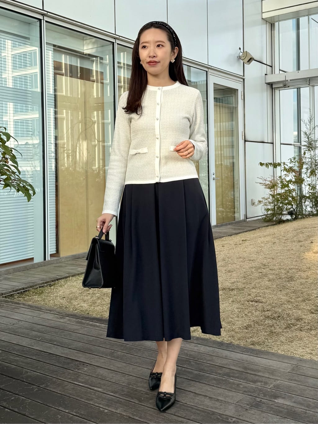 teiさんの「Couture brooch｜リボンデザイン2WAYバッグ」を使ったコーディネート