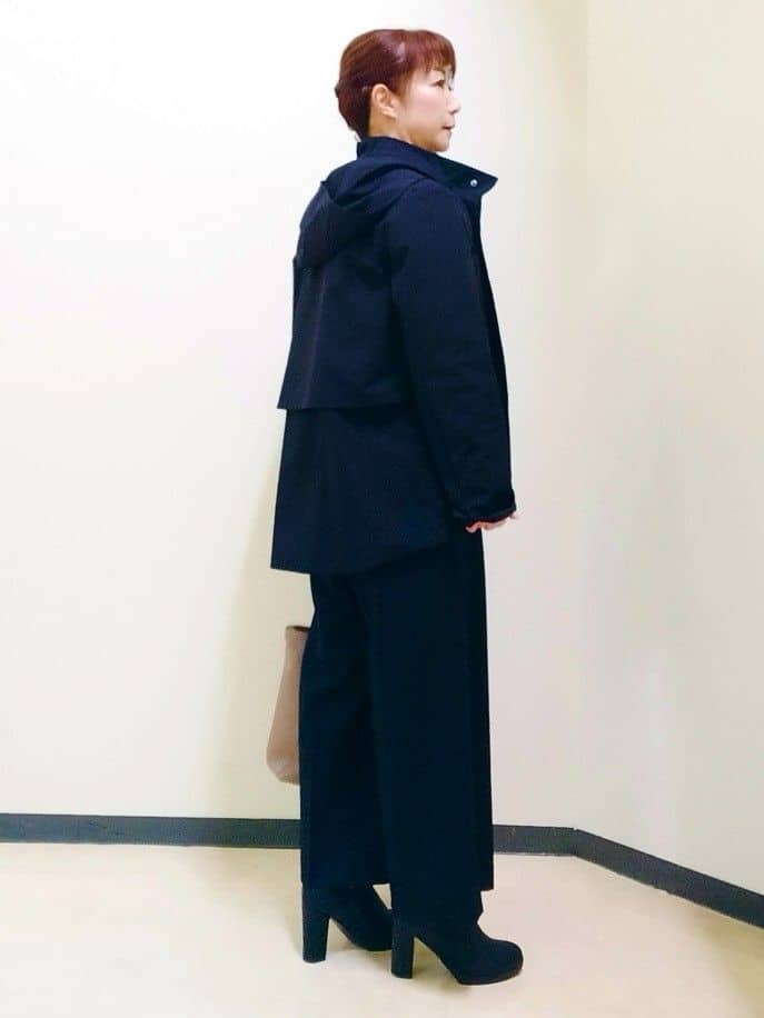 花さんの「Reflect｜【すっきり見え／フード取り外し可／通勤におすすめ◎】ライティアウター」を使ったコーディネート