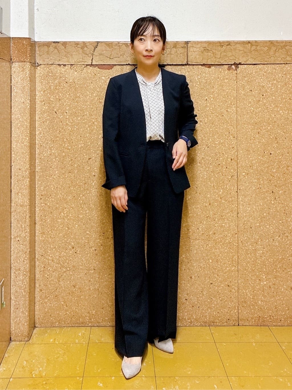 hattoriさんの「INDIVI｜【定番スーツ／UVケア／洗える】ウール調ノーカラージャケット」を使ったコーディネート