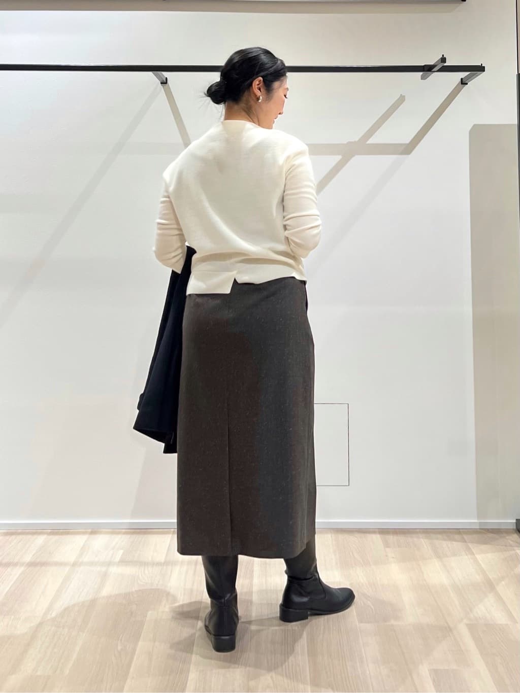 TOMOMIさんの「UNTITLED｜【洗える】モックネックミラノリブニット」を使ったコーディネート