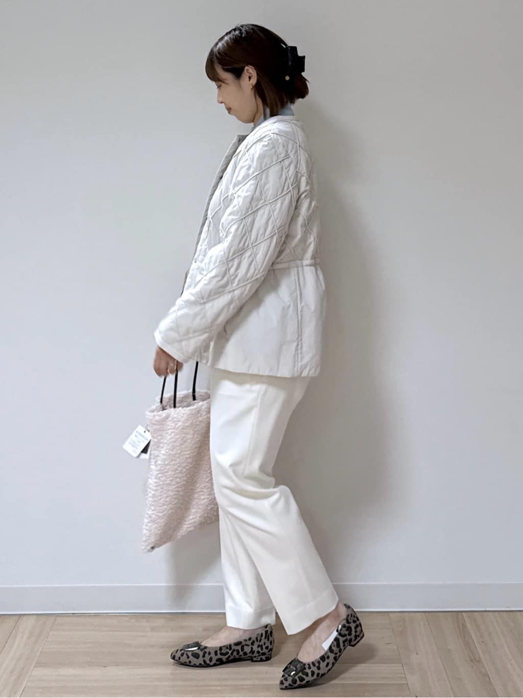 amiさんの「Reflect｜【気軽な羽織に◎】中綿キルティングショートコート」を使ったコーディネート