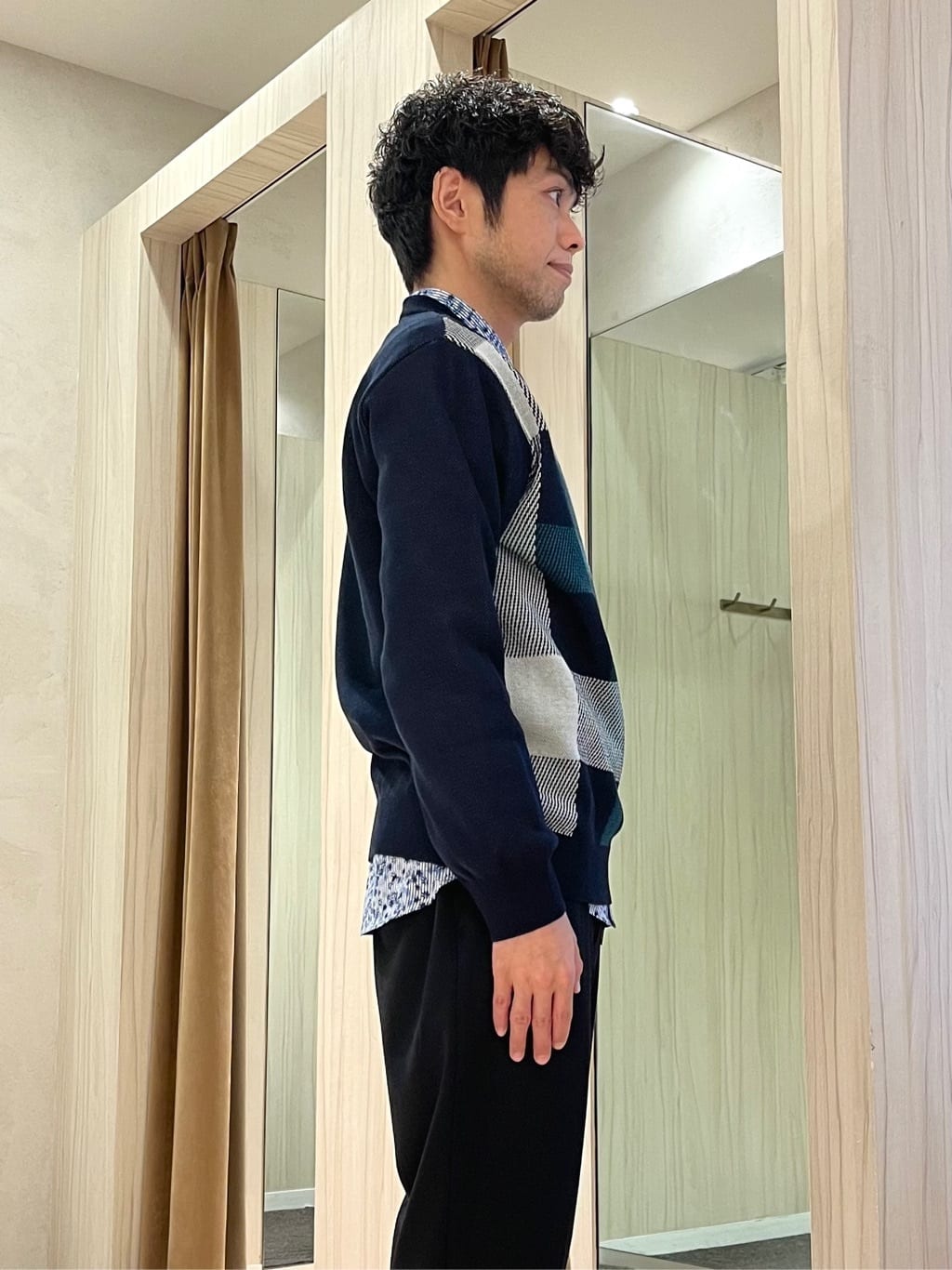 URAさんの「TAKEO KIKUCHI｜ストライプ小花 長袖シャツ」を使ったコーディネート
