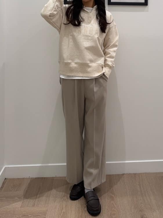 NOZOMIさんの「Dessin｜【選べる首元デザイン/洗える】クルーネックロングTシャツ」を使ったコーディネート