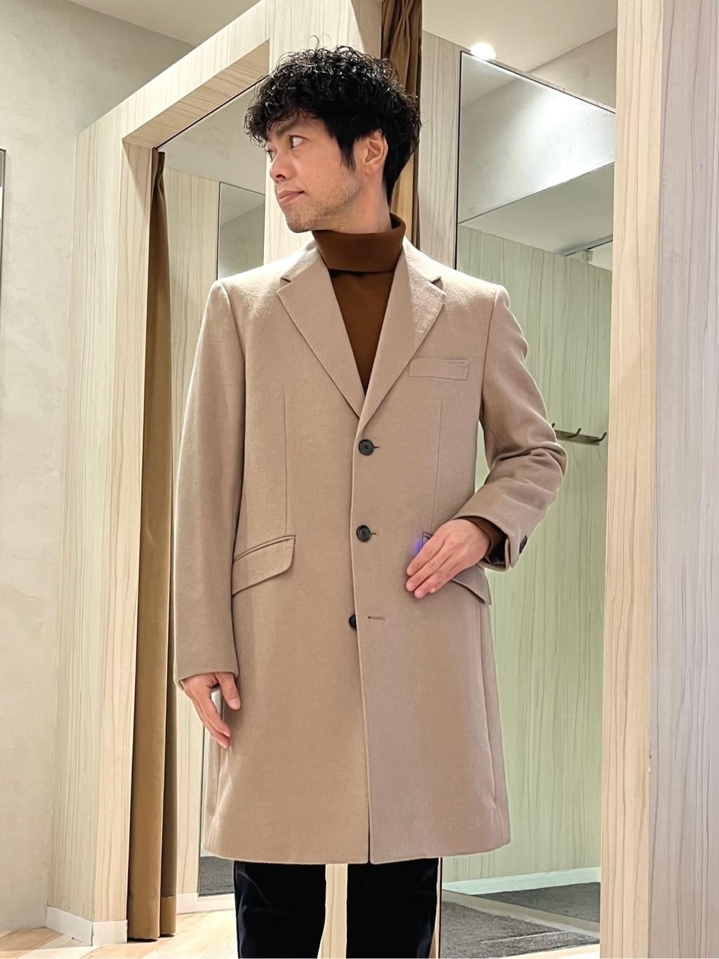 URAさんの「TAKEO KIKUCHI｜カシミヤブレンド ビーバー調チェスターコート」を使ったコーディネート
