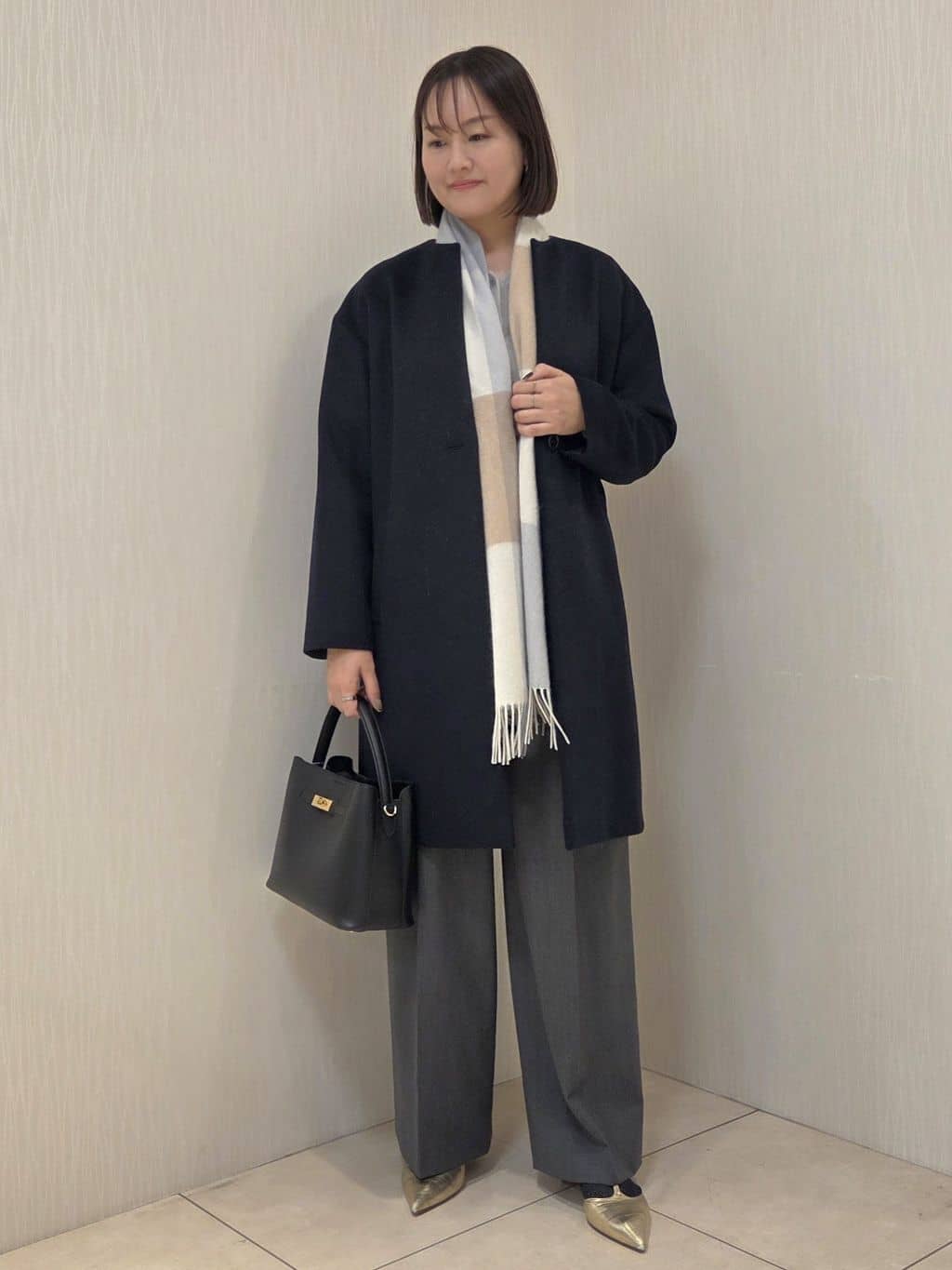 naokoさんの「UNTITLED｜【ふわふわニット/前後2WAY】フォックスカシミヤカーディガン」を使ったコーディネート