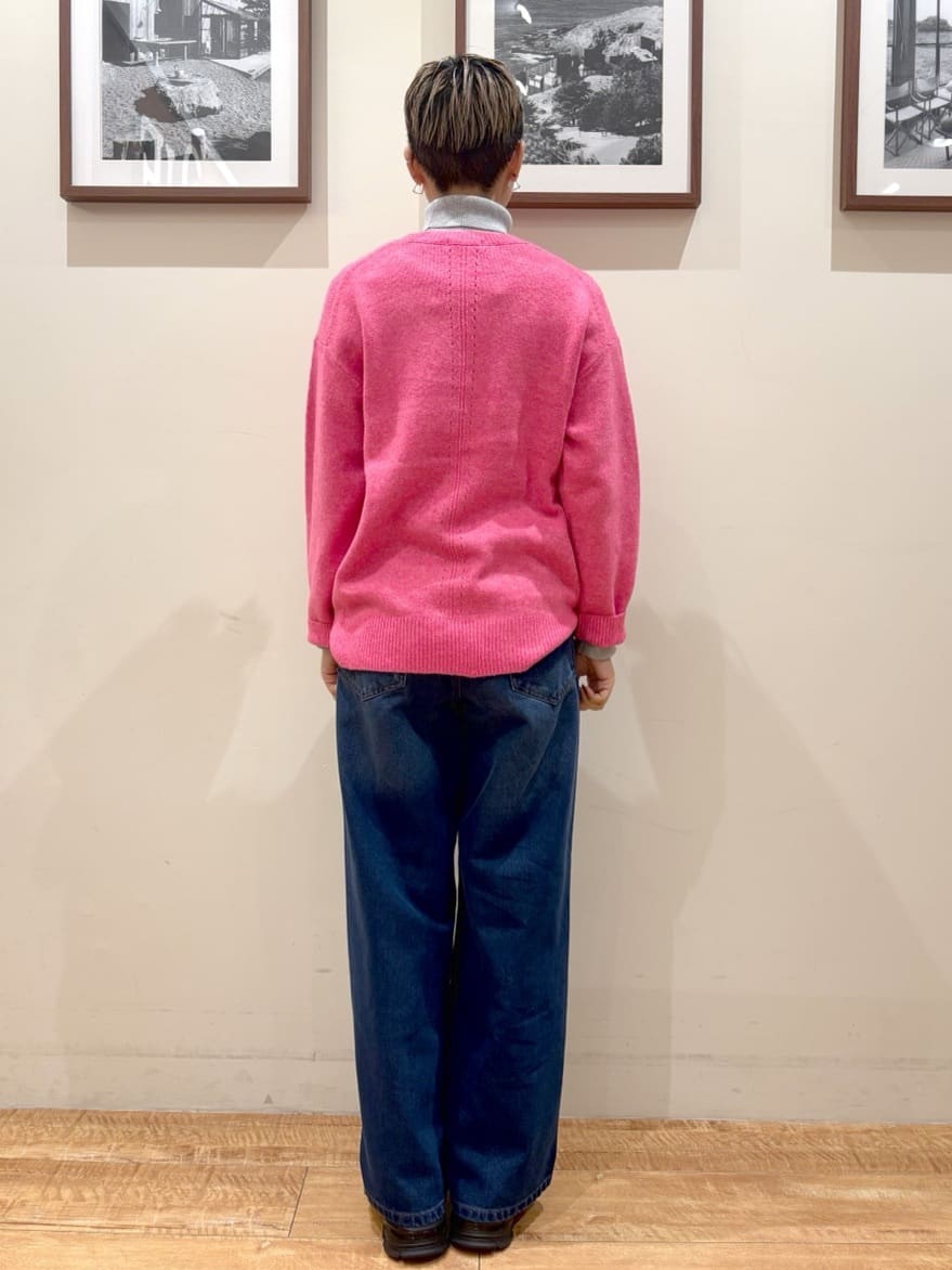 Ayumiさんの「SHOO･LA･RUE｜【S-LL】脚のラインを拾いにくい デニムワイドパンツ」を使ったコーディネート