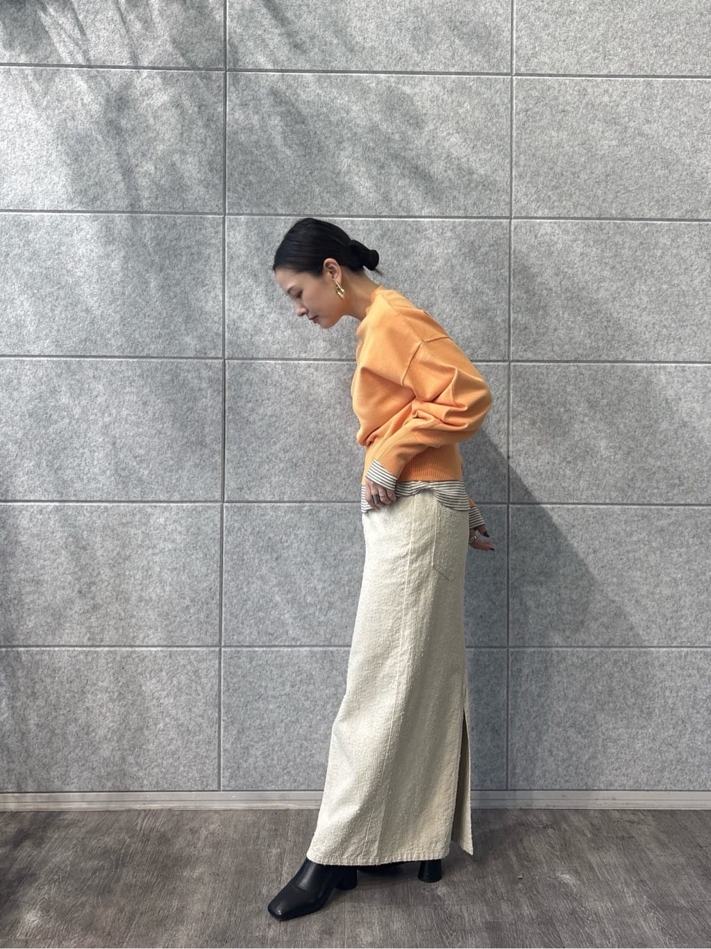 ayanoさんの「INDIVI｜Timeless｜フォルムロゴニット」を使ったコーディネート