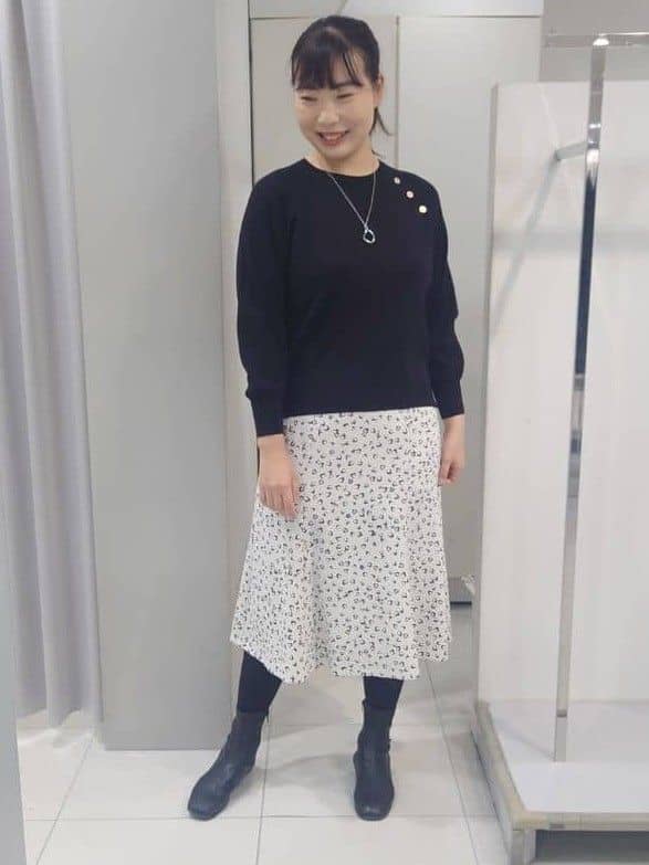 AZUSAさんの「Reflect｜【ゆったり着られる◎】ラグランスリーブニット」を使ったコーディネート