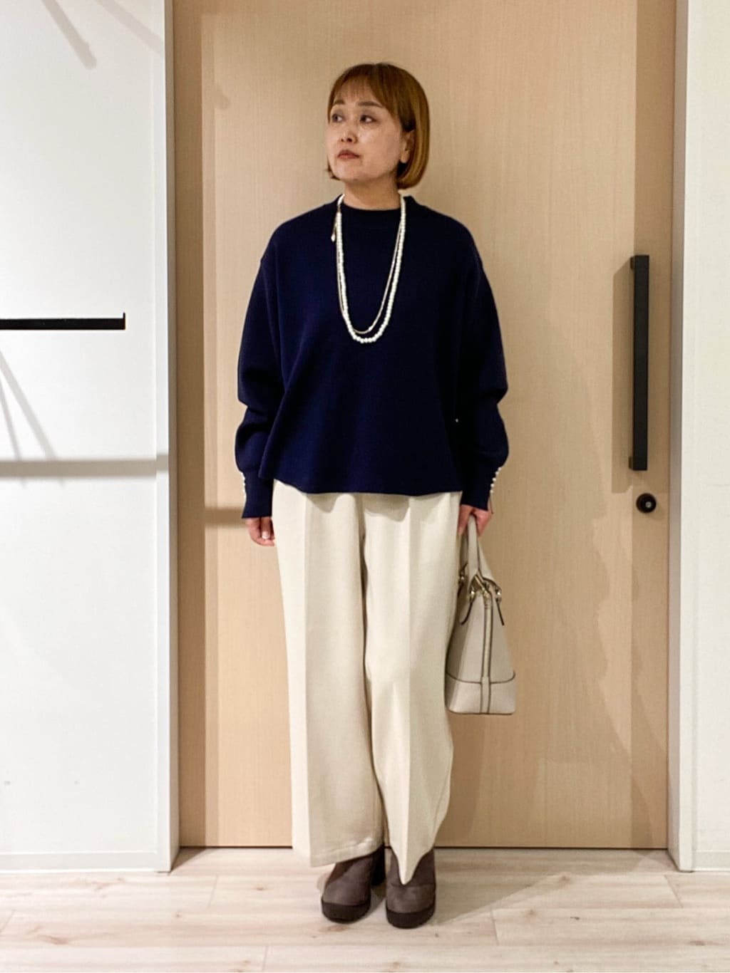 ぷくりんさんの「SHOO･LA･RUE｜【洗濯機可/セットアップ可/インせず着られる】もちもち裾ラウンドニット」を使ったコーディネート