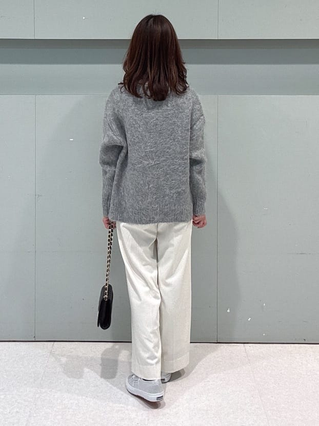 makiさんの「UNTITLED｜【はっ水機能/フード取り外し可】ミディダウンコート」を使ったコーディネート