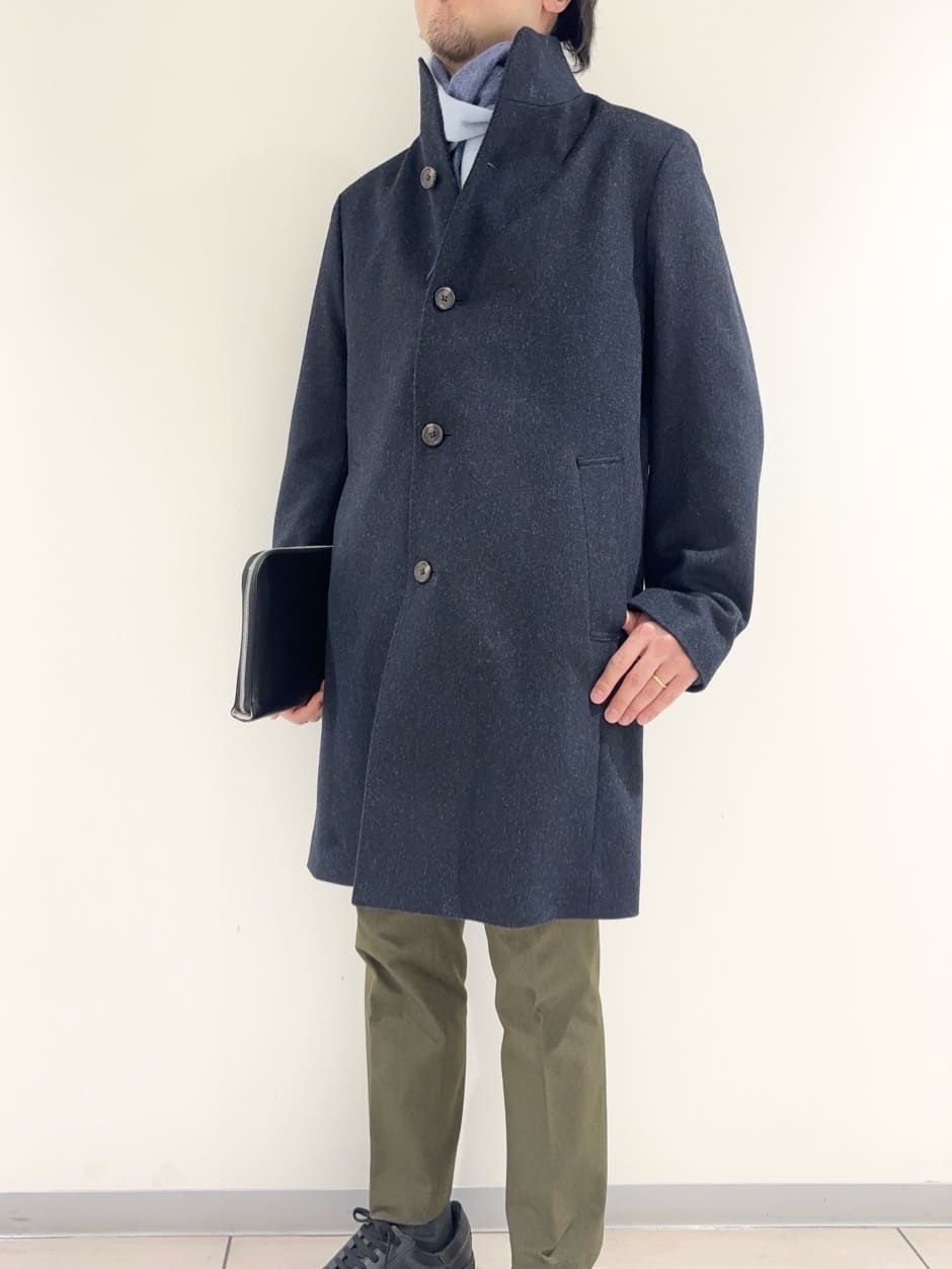 及川さんの「TAKEO KIKUCHI｜【ウールカシミヤブレンド】ビーバー調 スタンドカラー コート」を使ったコーディネート