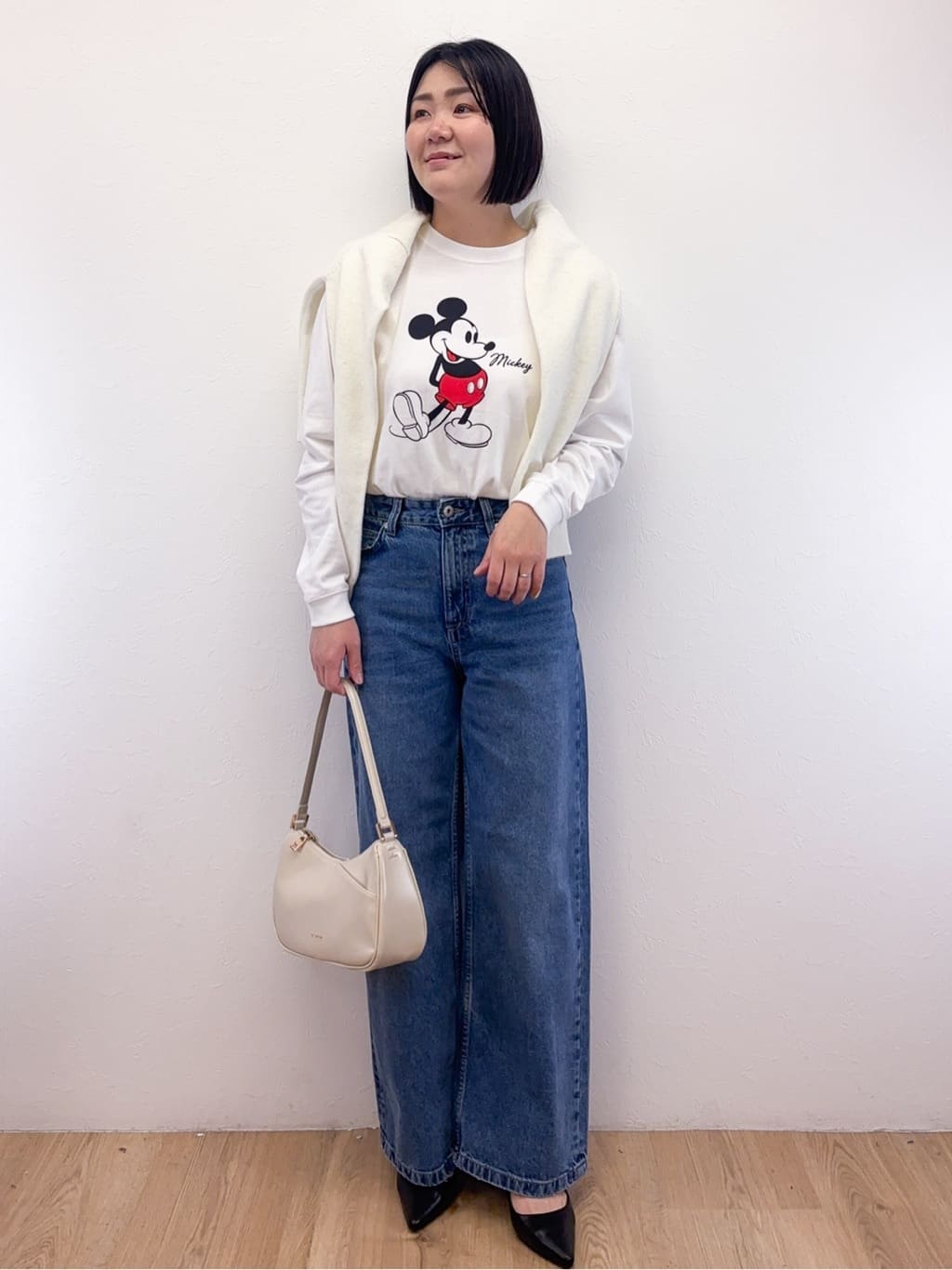 Takeさんの「OPAQUE.CLIP｜【Mickey Mouse】プリントロングTシャツ」を使ったコーディネート