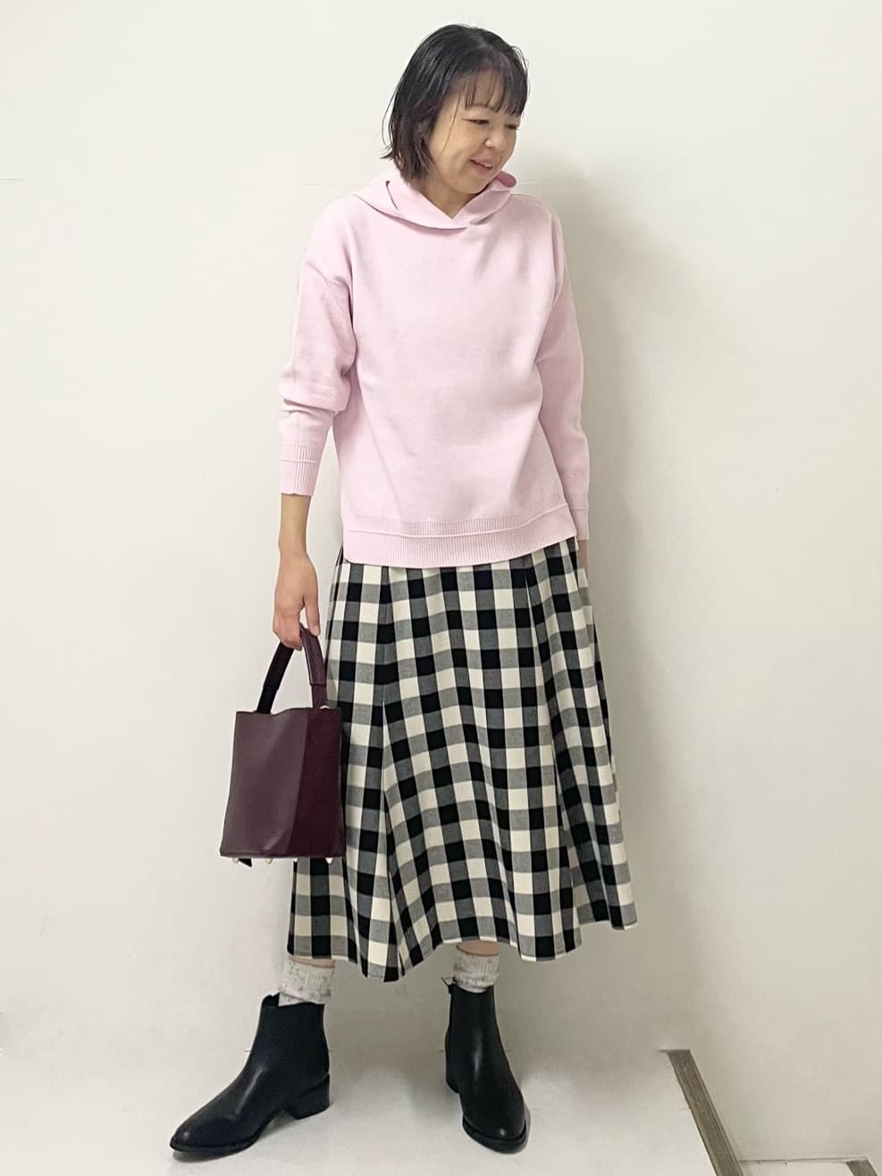ISOさんの「Dessin｜【洗える／体型カバー】ちょうどいいニットパーカ」を使ったコーディネート