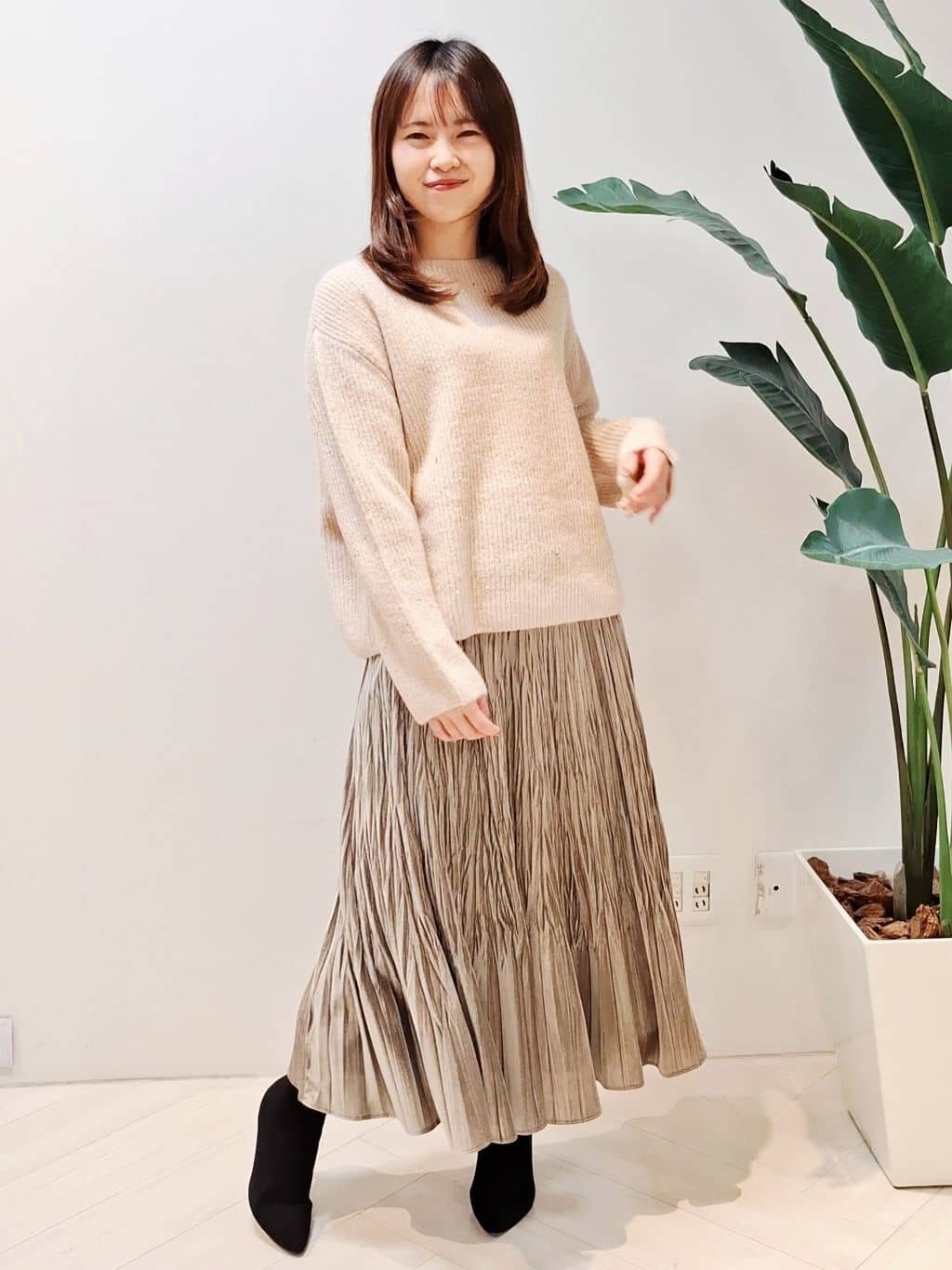 YuKaRiさんの「UNTITLED｜【手洗い可】スパンコール付ニットトップス」を使ったコーディネート