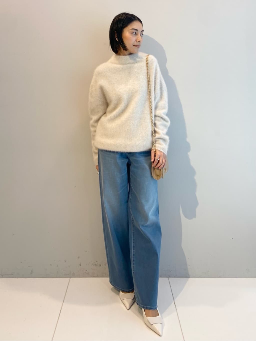 AYAさんの「UNTITLED｜【大人な品格/ふわふわニット】フォックスカシミヤ コクーンニット」を使ったコーディネート