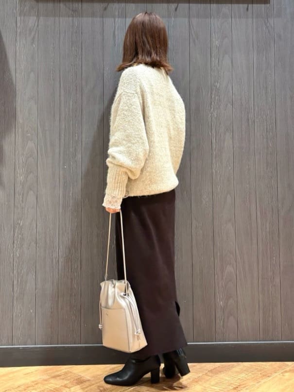 meiさんの「SHOO･LA･RUE｜【S-LL】上品なレースハイネックトップス」を使ったコーディネート