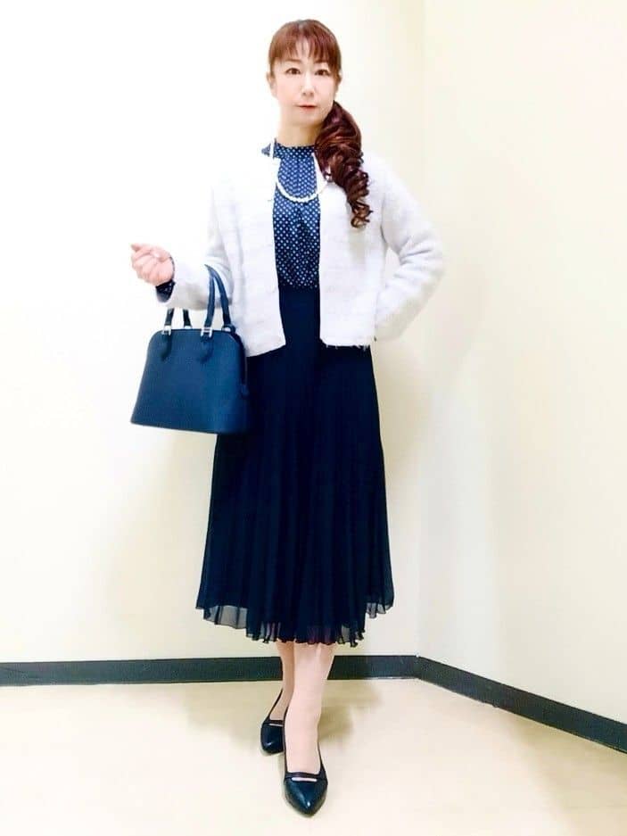 花さんの「Reflect｜【お食事会やお出かけに◎】ふんわりジャカード編みカーディガン」を使ったコーディネート