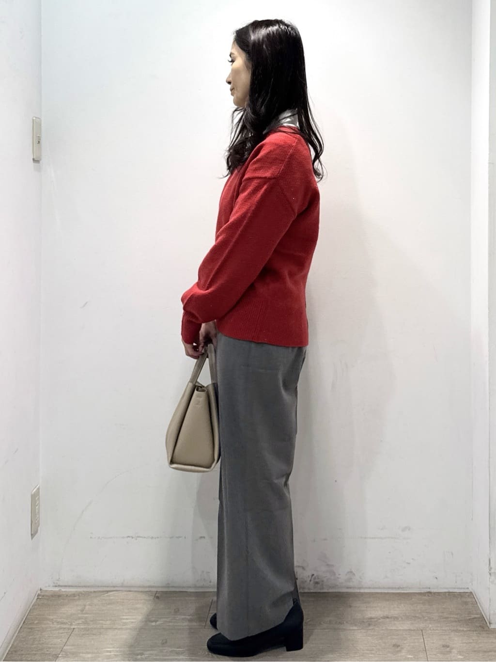 yuicciさんの「OPAQUE.CLIP｜ポケット刺繍レギュラーカラーシャツ【洗濯機OK】」を使ったコーディネート