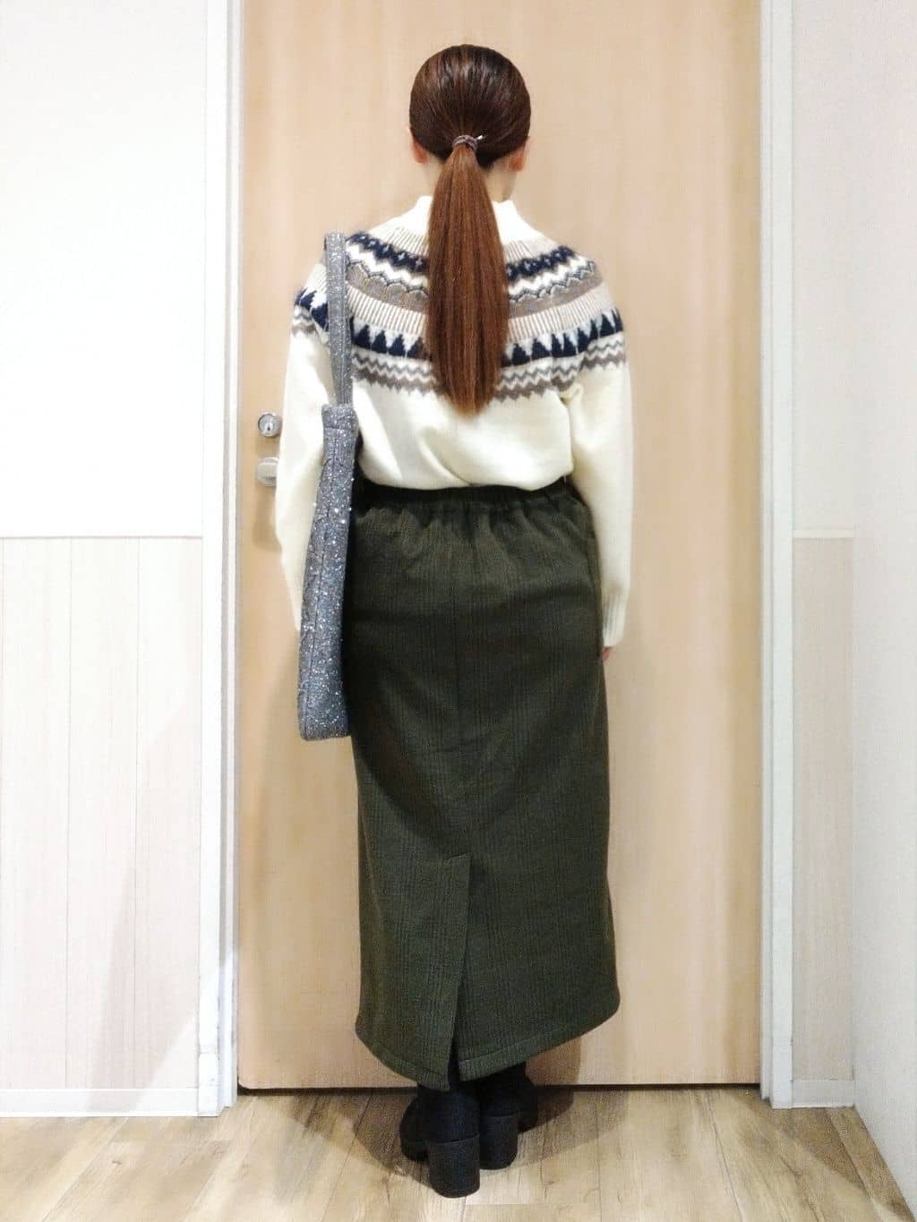mさんの「SHOO･LA･RUE｜【洗濯機可/S-LL】配色が大人かわいい　フェアアイル柄求心ニット」を使ったコーディネート