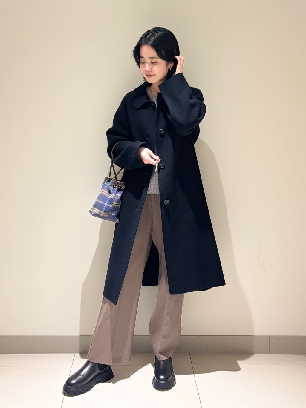 mayuさんの「Dessin｜ウールカシミヤVネック」を使ったコーディネート
