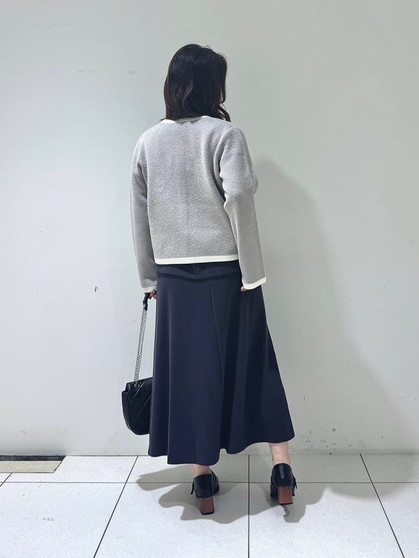 そんさんの「INDIVI｜【ミニブークレ素材】ジャケットライクカーディガン」を使ったコーディネート