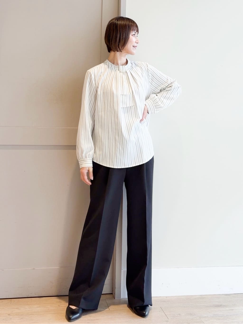yamakoさんの「grove｜【マシンウォッシュ／防シワ/SS-3L】ストレッチノーカラージャケット」を使ったコーディネート