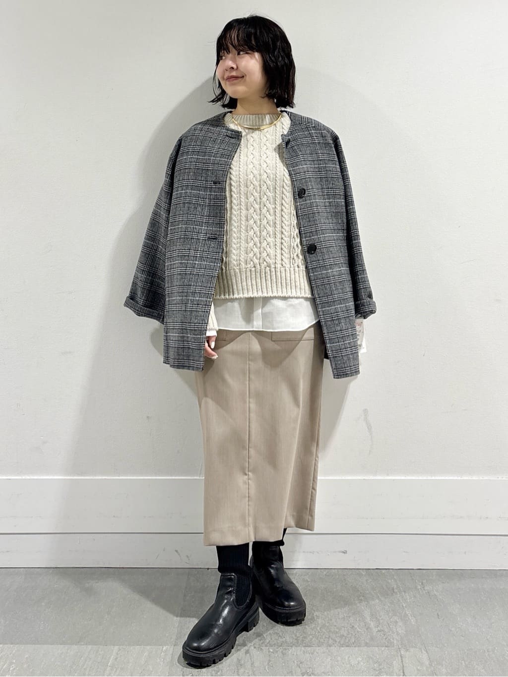 モエカさんの「UNTITLED｜【ミディ丈/軽やか】セミラグランリバー コート」を使ったコーディネート