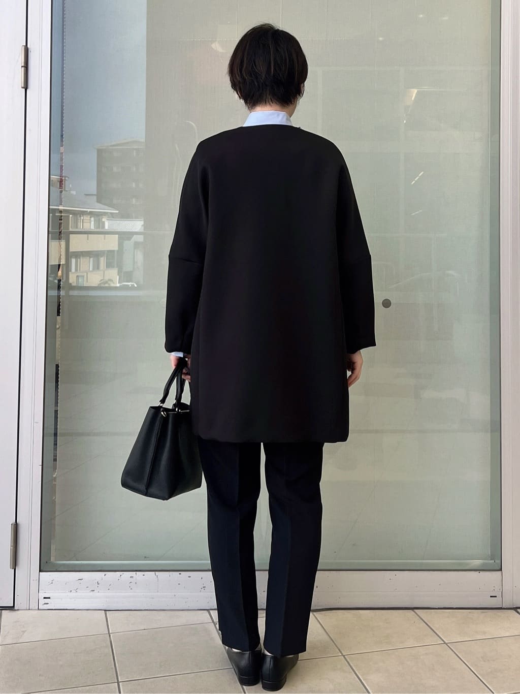 yo-koさんの「OPAQUE.CLIP｜フォルムスリーブミドルコート【洗濯機OK】」を使ったコーディネート