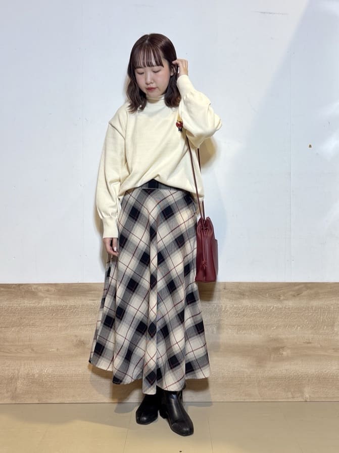るねさんの「SHOO･LA･RUE｜【撥水/洗える】ショートフーディーダウン」を使ったコーディネート