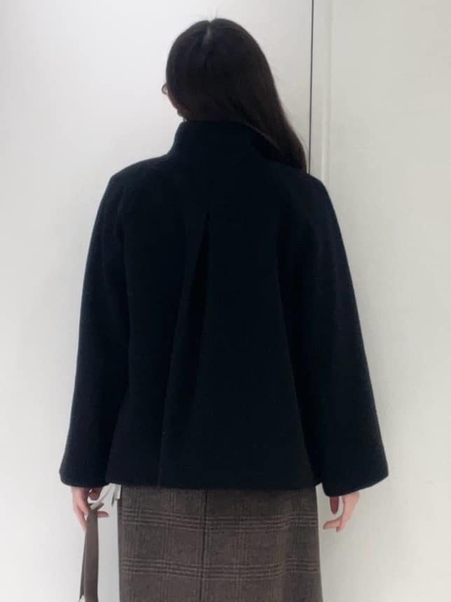moeさんの「UNTITLED｜【アンサンブル可/洗える】シルクウールカシミヤ ドルマンスリーブニット」を使ったコーディネート