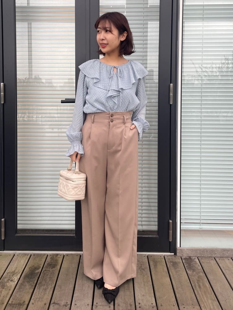 abeさんの「Couture brooch｜ダブルリボンパンプス」を使ったコーディネート
