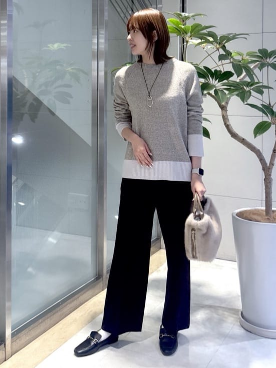 yukaさんの「UNTITLED｜【重ね着もおすすめ/洗える】ウールカシミヤ クルーネックニット」を使ったコーディネート