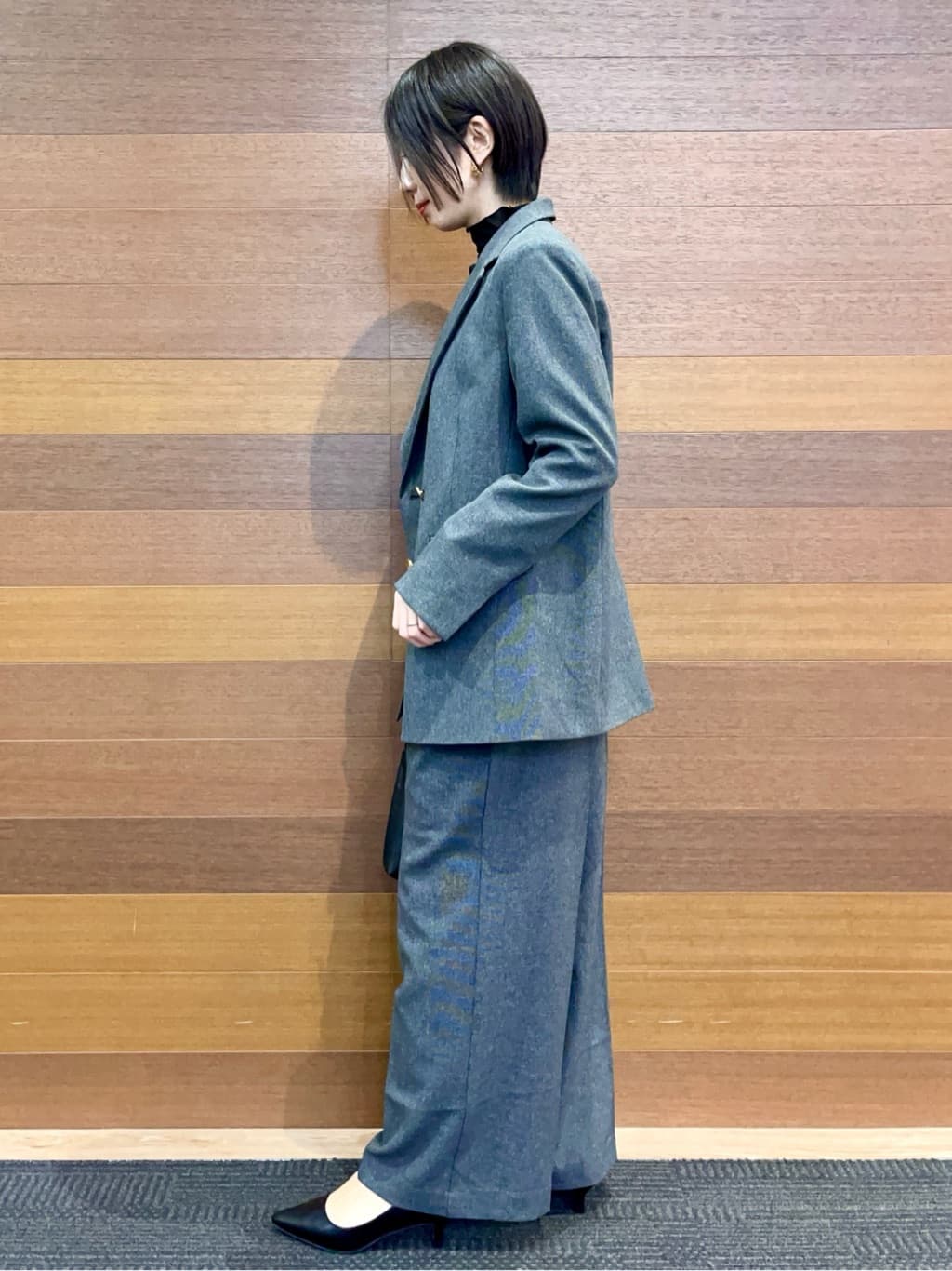 umiさんの「OPAQUE.CLIP｜シアーハイネックトップス【洗濯機OK】」を使ったコーディネート