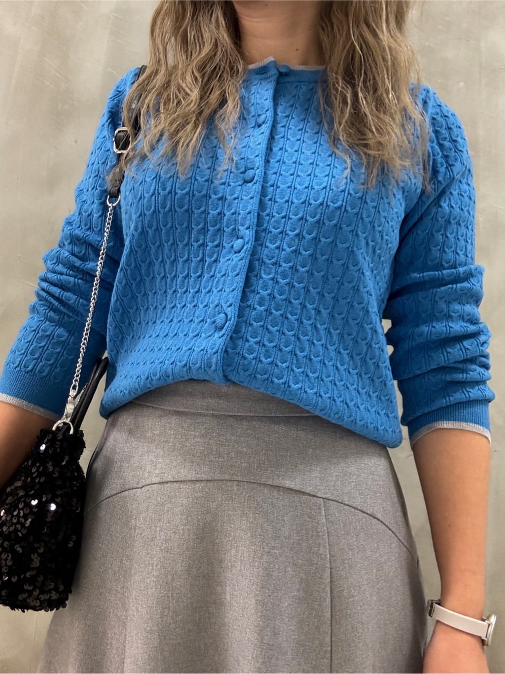 minaさんの「grove｜ウーリッシュフレアスカート」を使ったコーディネート