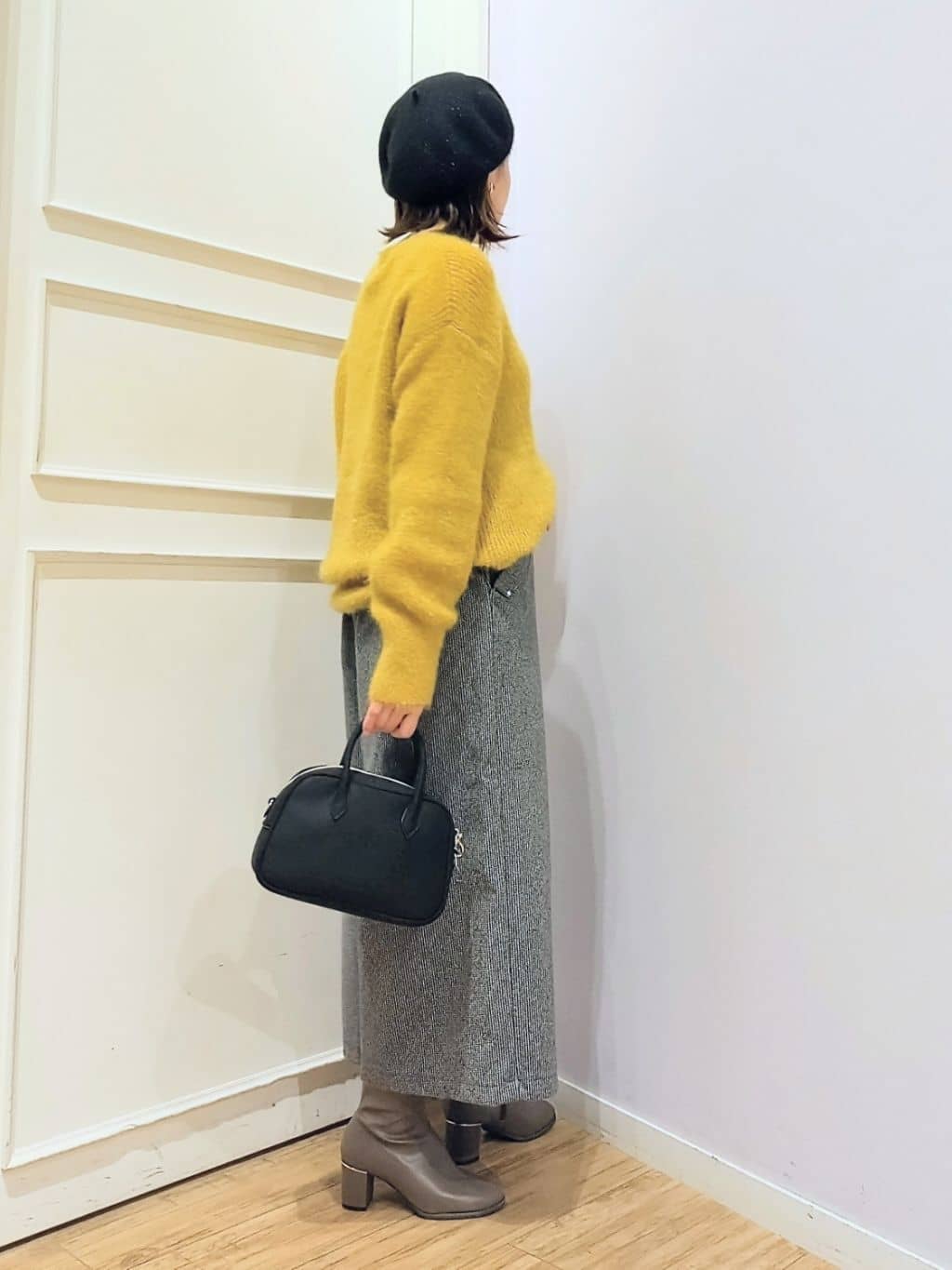 miomioさんの「SHOO･LA･RUE｜【撥水/洗える】ショートフーディーダウン」を使ったコーディネート