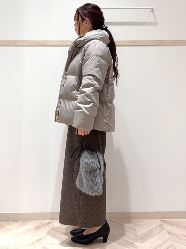 nanaさんの「SHOO･LA･RUE｜【S-LL/洗濯機可】さりげないラメが上品　クルーネックニット」を使ったコーディネート