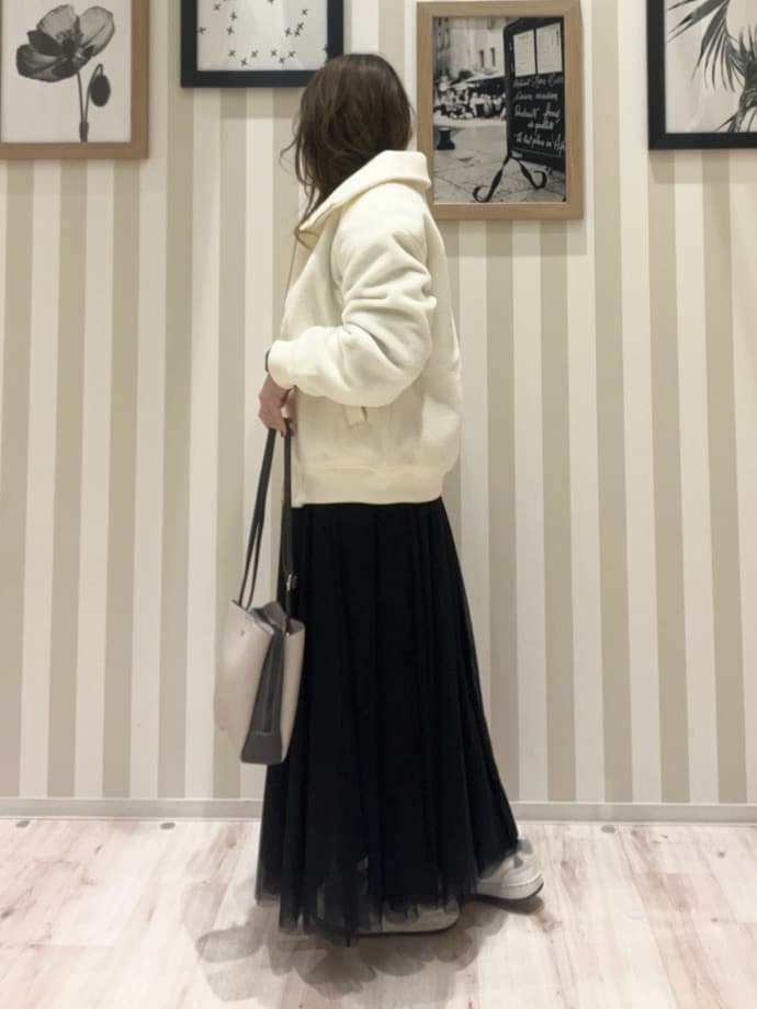 mさんの「SHOO･LA･RUE｜【S-LL】軽くてふんわりあたたかい スライバージャケット」を使ったコーディネート