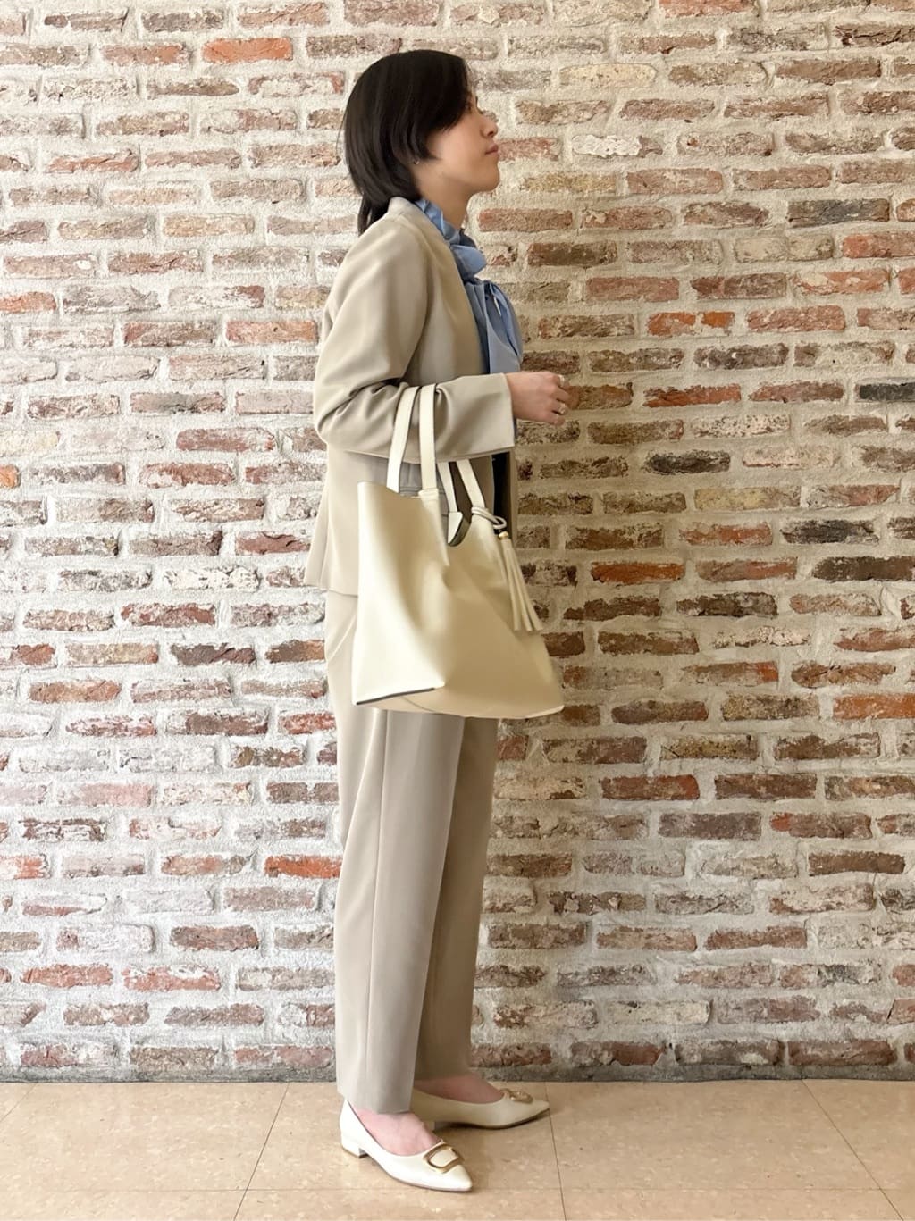 しばさんの「THE SHOP TK｜【通勤スタイルに】ダブルクロス ノーカラージャケット/セットアップ可」を使ったコーディネート