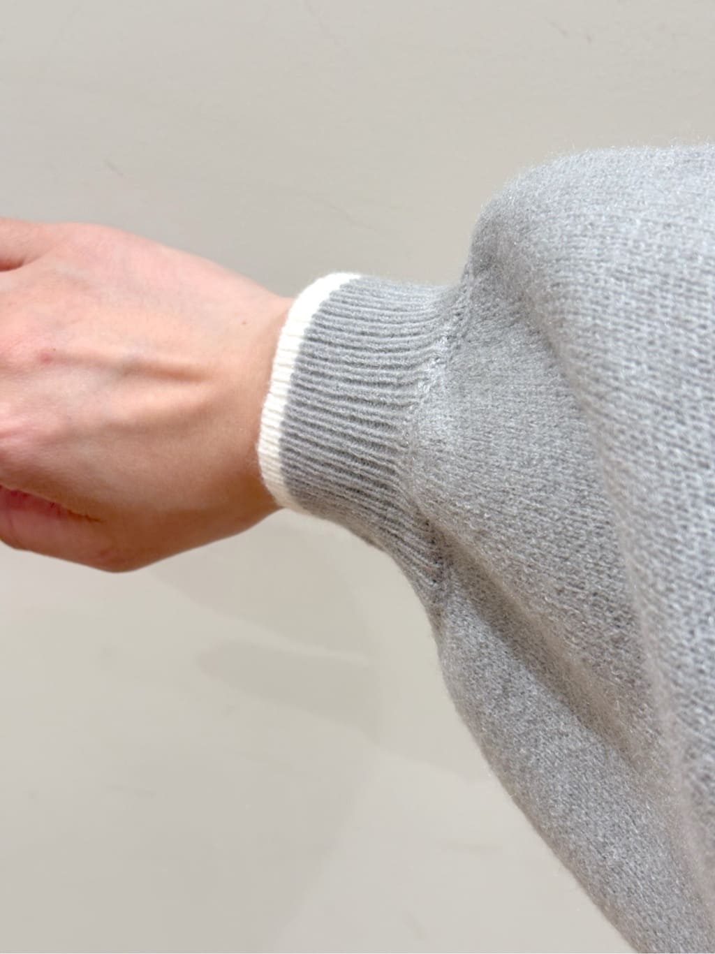 Ayumiさんの「SHOO･LA･RUE｜【洗濯機可/S-LL】裾スカラップが差がつく コード刺繍ロゴニット」を使ったコーディネート