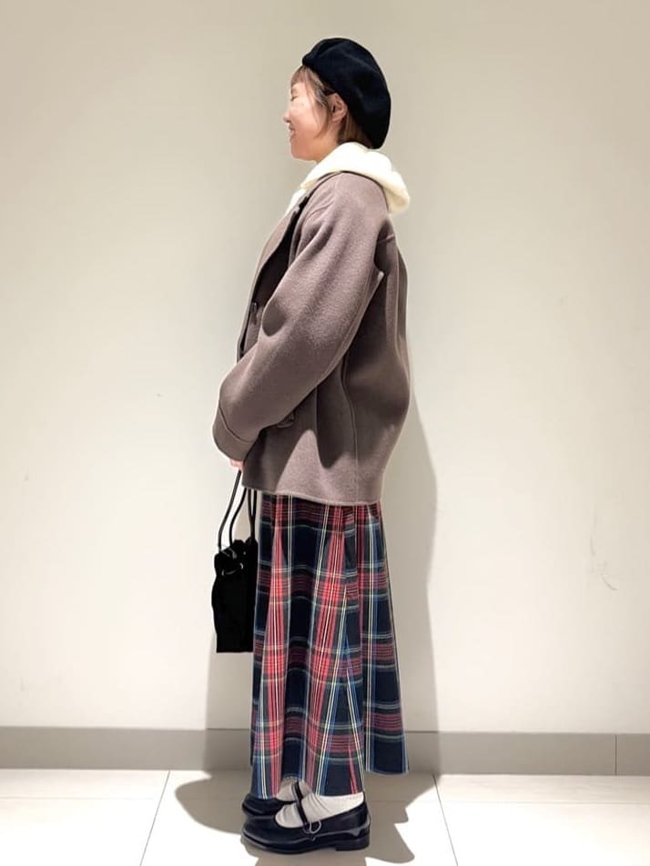 Liriさんの「Dessin｜【洗える】チェック柄起毛フレアスカート」を使ったコーディネート