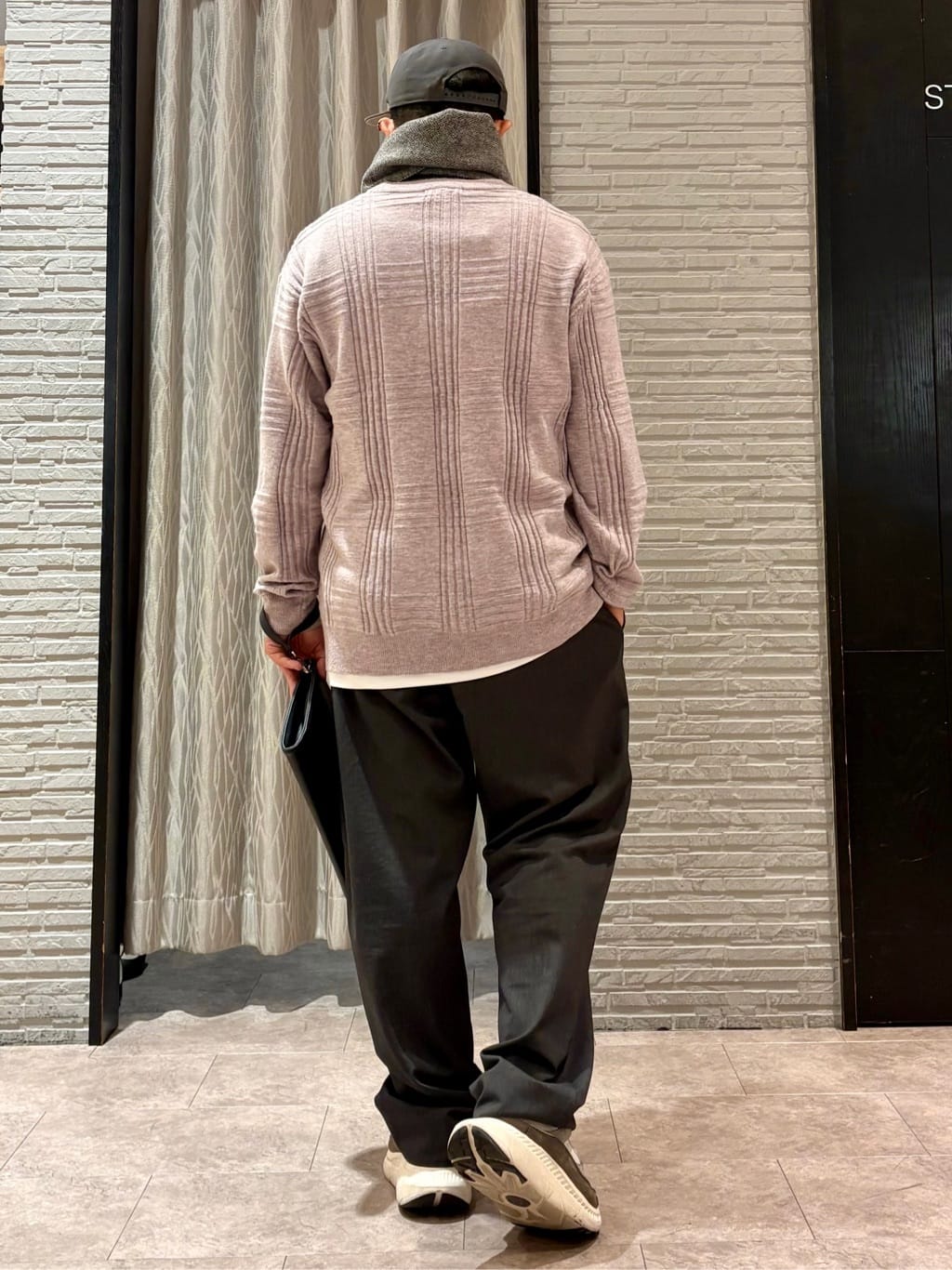 Pーyamaさんの「THE SHOP TK｜【優しい肌触り】カシミヤタッチ チェックニット　洗濯機OK」を使ったコーディネート