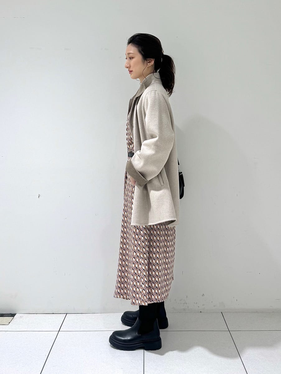 そんさんの「INDIVI｜【配色デザイン／ミドル丈】ウールリバー テントラインコート」を使ったコーディネート