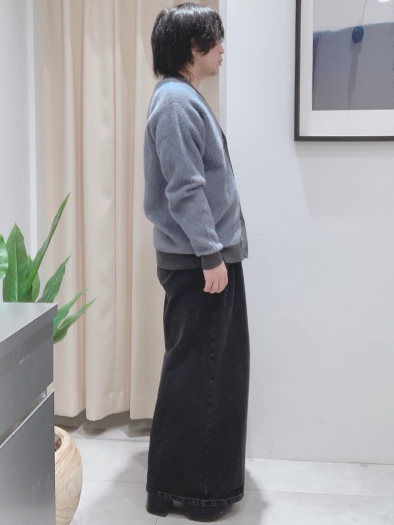 坂。さんの「THE SHOP TK｜配色シャギーニットカーディガン ユニセックスでおすすめ！」を使ったコーディネート