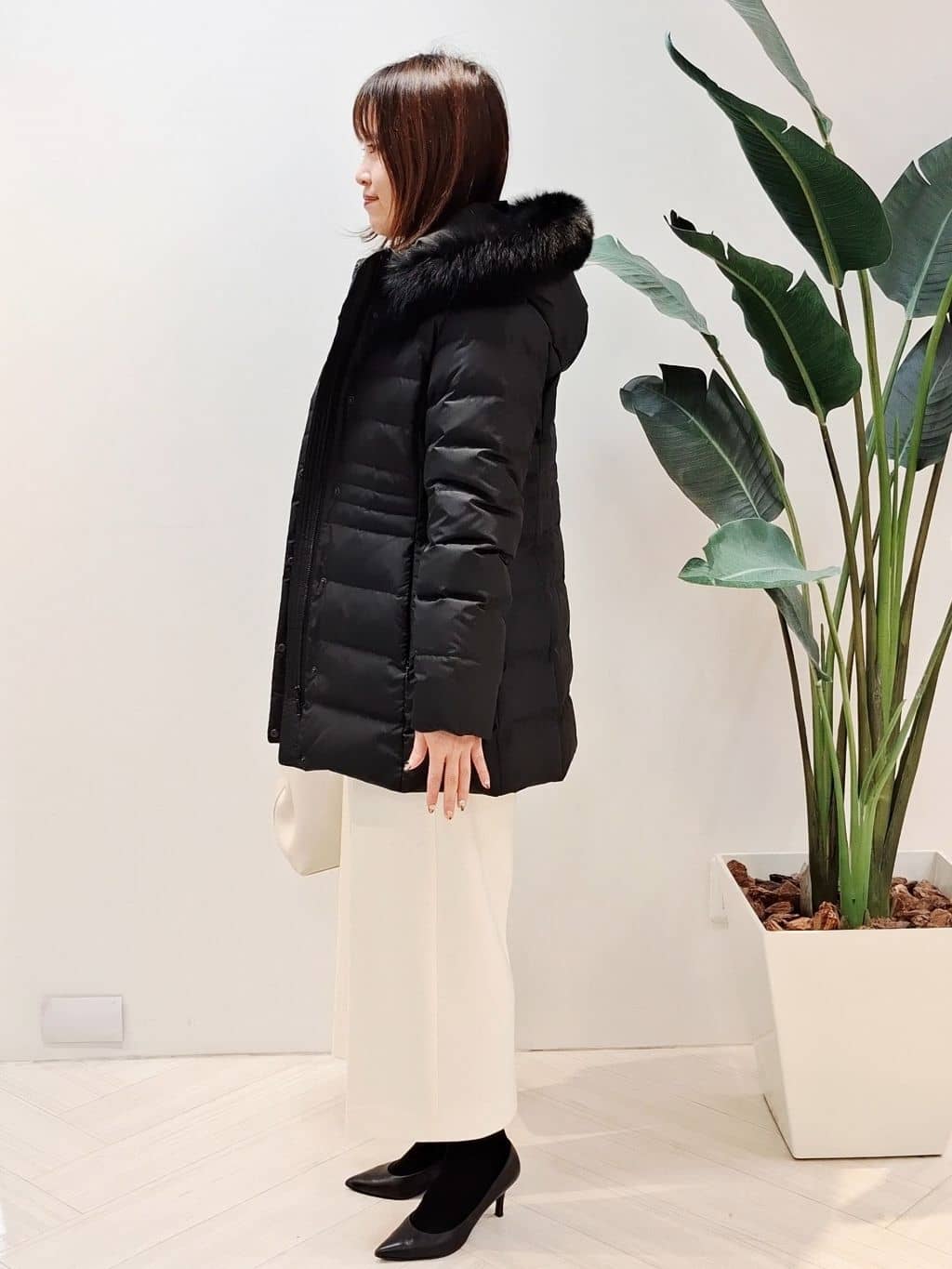 YuKaRiさんの「UNTITLED｜【ツイード調/コンパクト丈】ブークレーボートネックニット」を使ったコーディネート