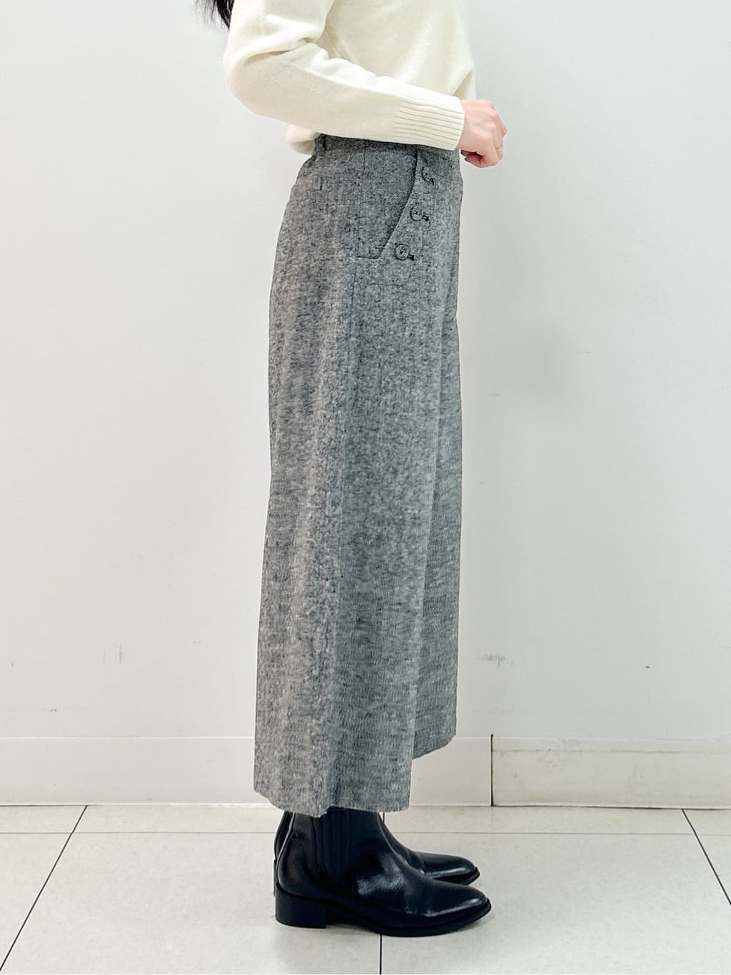 Kaiさんの「Dessin｜ウール混クルーネックコート」を使ったコーディネート