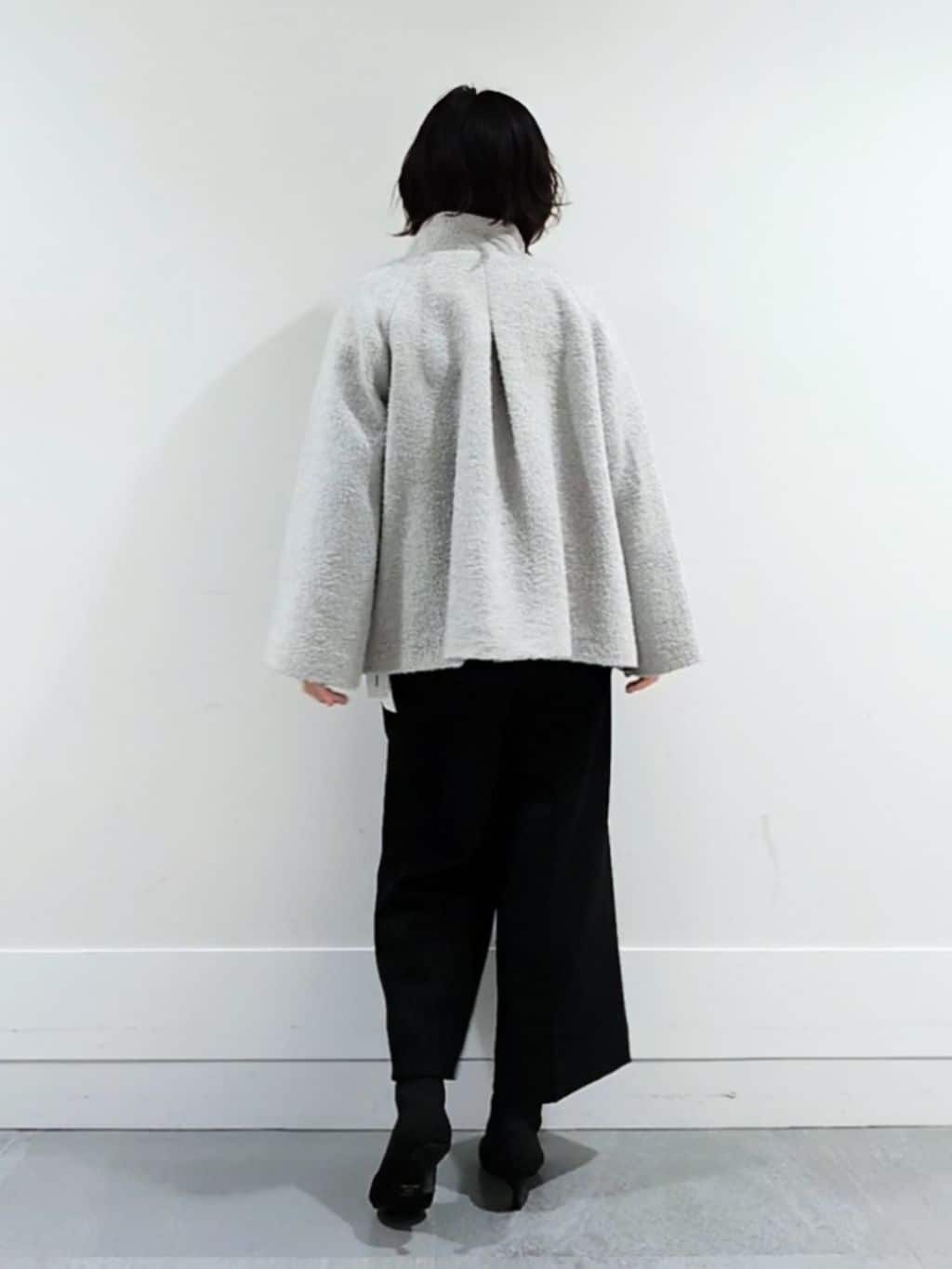 ミズタさんの「UNTITLED｜【エレガント／ミディアウター】ミックスヘリンボンコート」を使ったコーディネート
