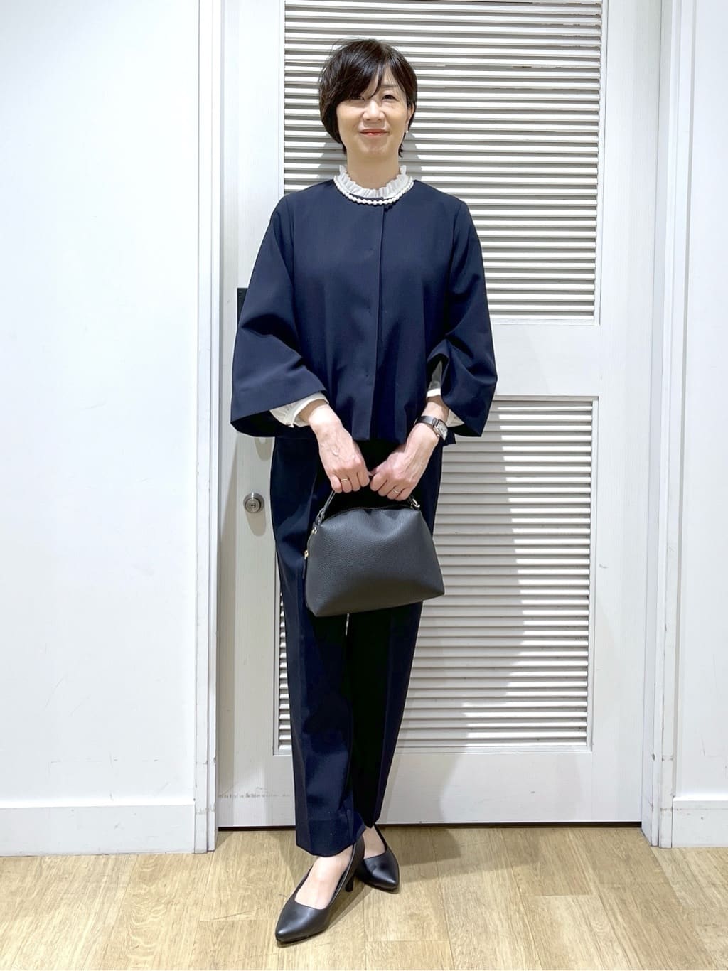 Miyazakiさんの「Dessin｜【洗える】フリルネックジョーゼットブラウス」を使ったコーディネート